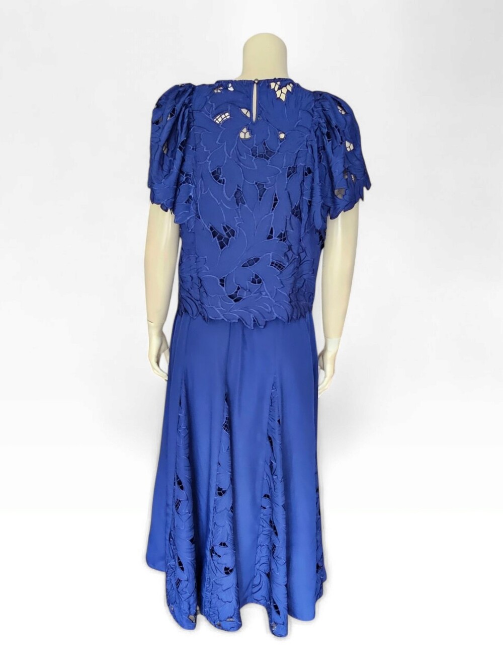 CHICO'S` 2 Pc Blue Lace Flutter Sleeve Top & Godet Maxi Eyelet Skirt S/M - Picture 8 of 12